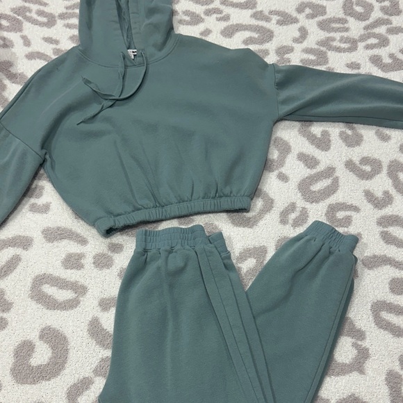Fashion Nova Pants - Fashion Nova Green Hoodie and Jogger Set